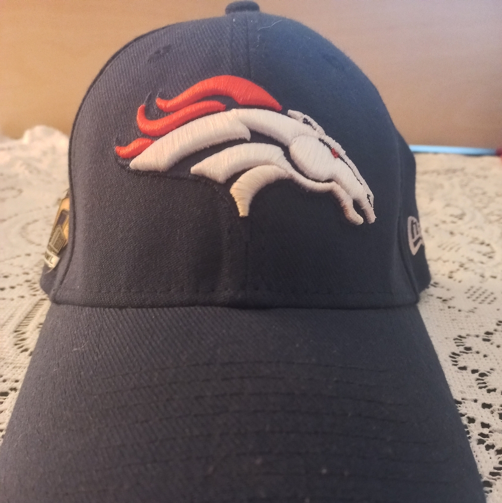 New Era 39 Superbowl 50 Denver Broncos Hat/Cap EUC M/L